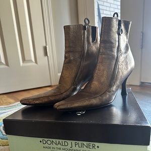 Donald Pliner Boots